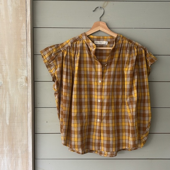 See U Soon Button-Up Shirt – Size M (Excellent Condition) - Picture 2 of 7